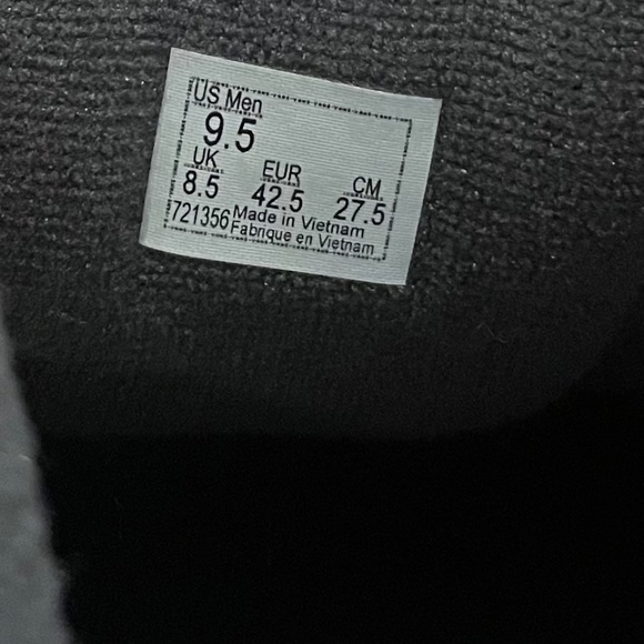 Vans - Picture 6 of 6